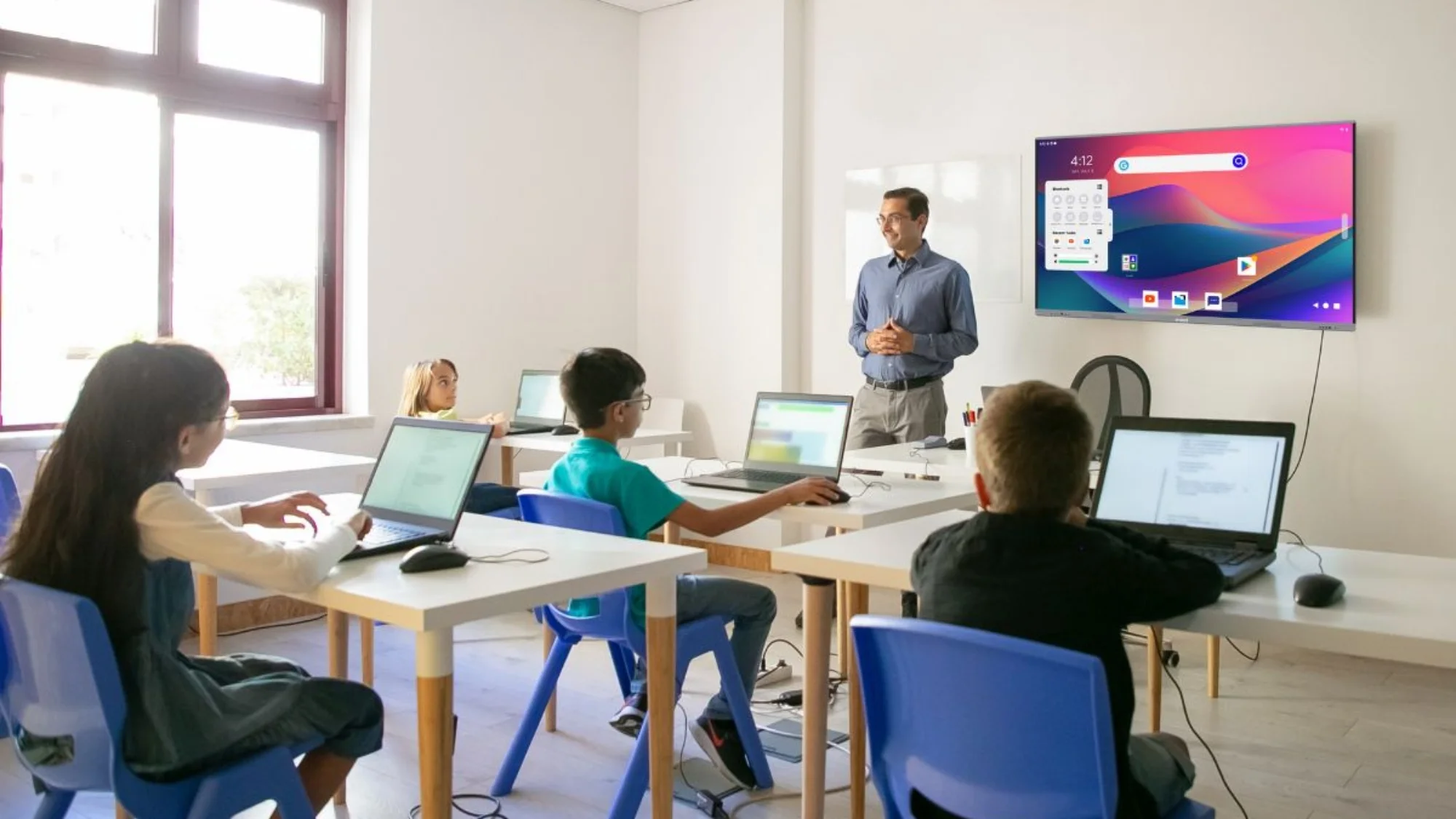 smart-classroom-2000×1125 smart-classroom-2000x1125